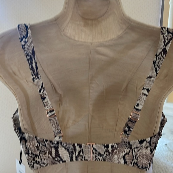 Shade & Shore Bikini Top - Picture 3 of 9